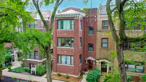 6642 N Newgard Ave, Chicago, IL 60626