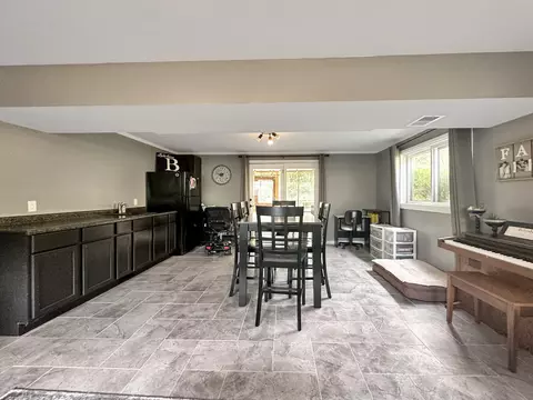3263 Knox Dr, Freeport, IL 61032 photo 30