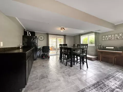 3263 Knox Dr, Freeport, IL 61032 photo 35