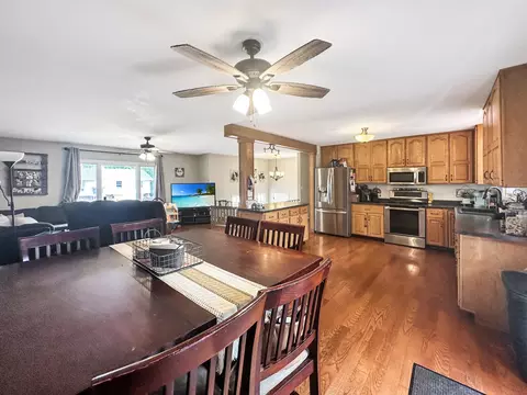 3263 Knox Dr, Freeport, IL 61032 photo 12