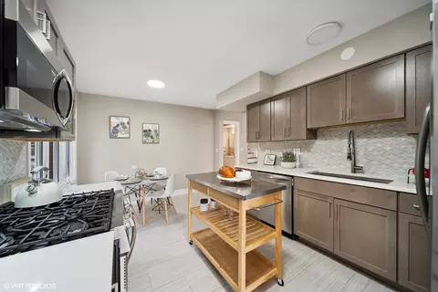 1736 E 92nd Pl, Chicago, IL 60617 photo 6