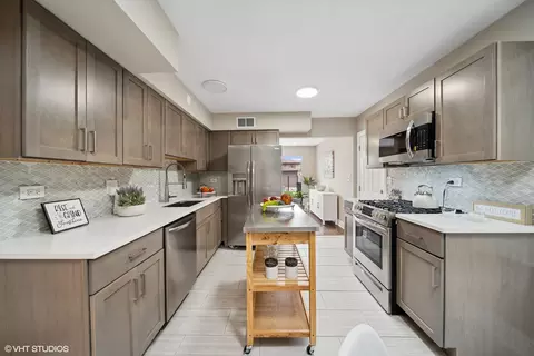 1736 E 92nd Pl, Chicago, IL 60617 photo 8