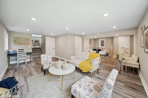1736 E 92nd Pl, Chicago, IL 60617 photo 17