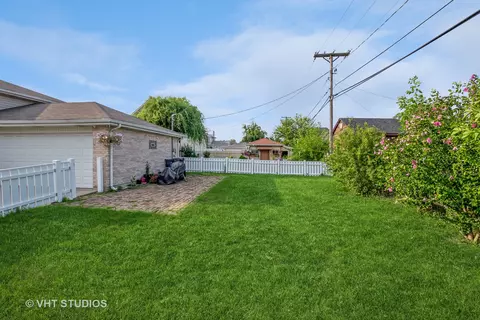 7799 S 78th Ct, Bridgeview, IL 60455 photo 9