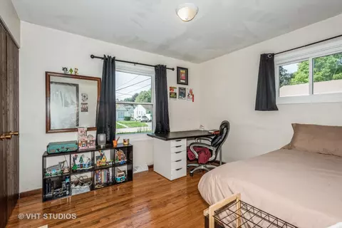 834 Morgan St, Elgin, IL 60123 photo 9