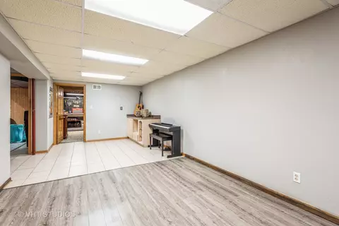834 Morgan St, Elgin, IL 60123 photo 7