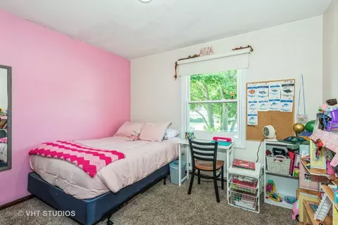 834 Morgan St, Elgin, IL 60123 photo 11