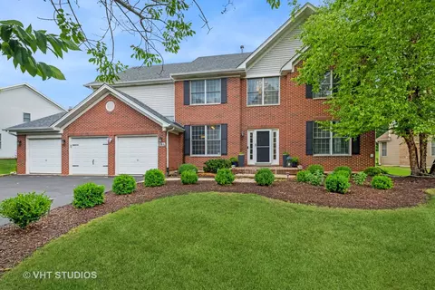 1184 Hunters Rdg E, Hoffman Estates, IL 60192