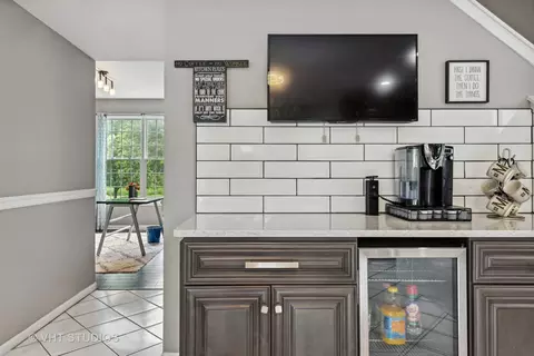1184 Hunters Rdg E, Hoffman Estates, IL 60192 photo 5