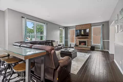 1184 Hunters Rdg E, Hoffman Estates, IL 60192 photo 8