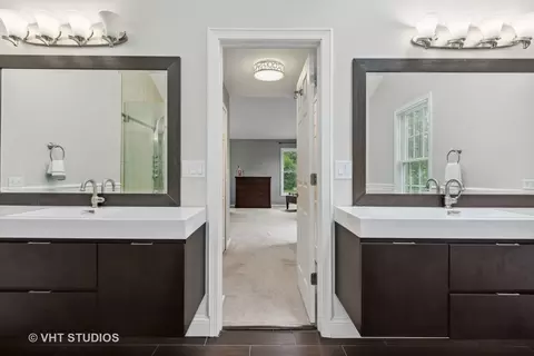 1184 Hunters Rdg E, Hoffman Estates, IL 60192 photo 12