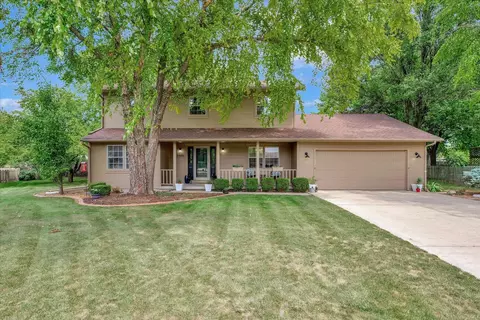 2405 Lakewood Dr, Champaign, IL 61822