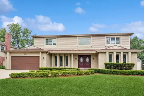 3548 Dauphine Ave, Northbrook, IL 60062