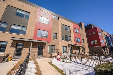 614 W 16th St, Chicago, IL 60616