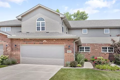 9424 Parkwood Ln, Tinley Park, IL 60487