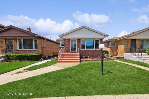 10122 S Carpenter St, Chicago, IL 60643