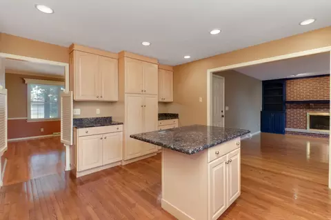 1205 Valentine Dr, Normal, IL 61761 photo 11