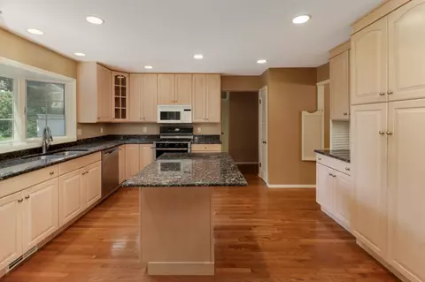 1205 Valentine Dr, Normal, IL 61761 photo 10