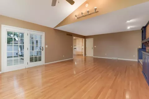 1205 Valentine Dr, Normal, IL 61761 photo 17