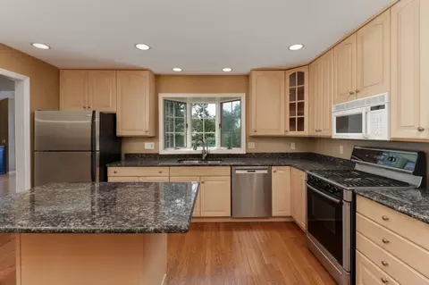 1205 Valentine Dr, Normal, IL 61761 photo 9