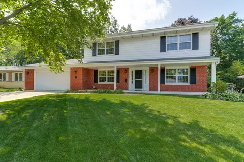 1205 Valentine Dr, Normal, IL 61761
