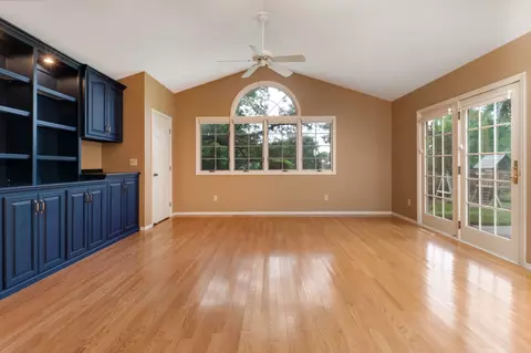 1205 Valentine Dr, Normal, IL 61761 photo 15