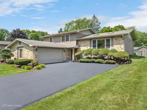 6630 Saratoga Ave, Downers Grove, IL 60516