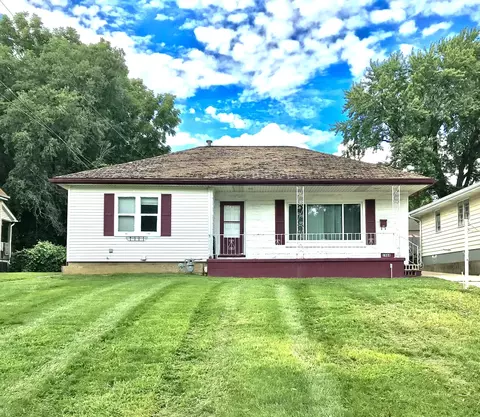 1984 E Cantrell St, Decatur, IL 62521