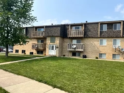 2390 Bicentennial Ave #9, Crest Hill, IL 60403