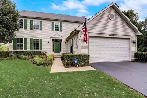 14043 Edgewater Ct, Libertyville, IL 60048