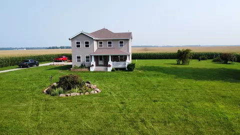 3176 E 1910 North Rd, Sheldon, IL 60966