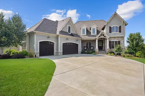 754 Wild Ginger Rd, Sugar Grove, IL 60554