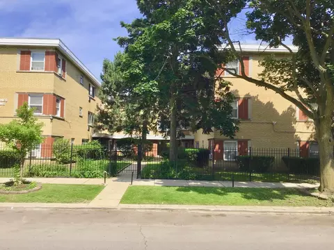 7311 N Oakley Ave #3A, Chicago, IL 60645