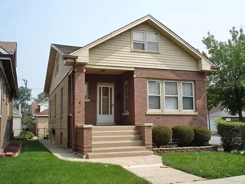 6000 W Berenice Ave, Chicago, IL 60634