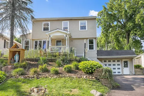 306 Pheasant Trl, Lake In The Hills, IL 60156