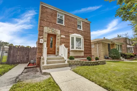 3735 S 56th Ct, Cicero, IL 60804