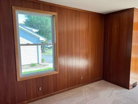 2813 S Riverside Dr, Mchenry, IL 60050 photo 22