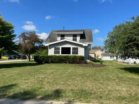 2813 S Riverside Dr, Mchenry, IL 60050 photo 2