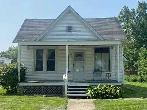 124 E Pinckney St, Pontiac, IL 61764