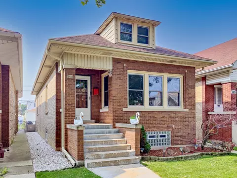 5419 W Dakin St, Chicago, IL 60641