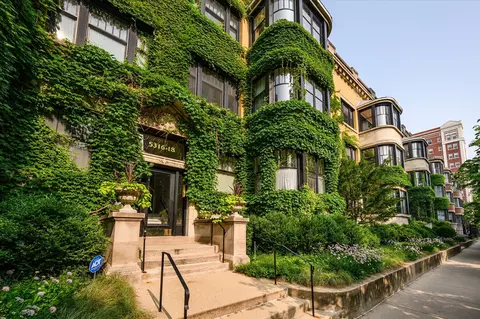 5316 S Hyde Park Blvd #2, Chicago, IL 60615