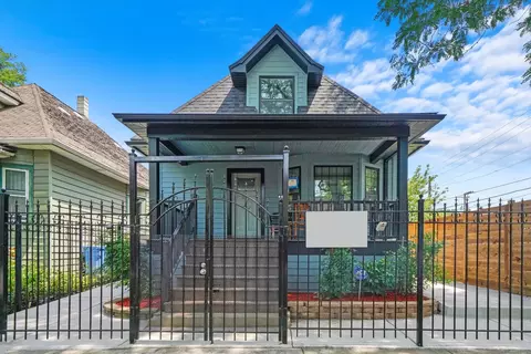 651 N Waller Ave, Chicago, IL 60644