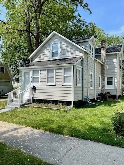 614 N Poplar St, Waukegan, IL 60085
