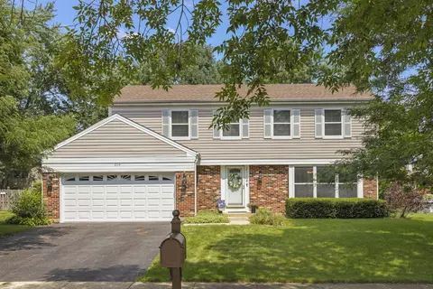 2114 Countryside Cir, Naperville, IL 60565