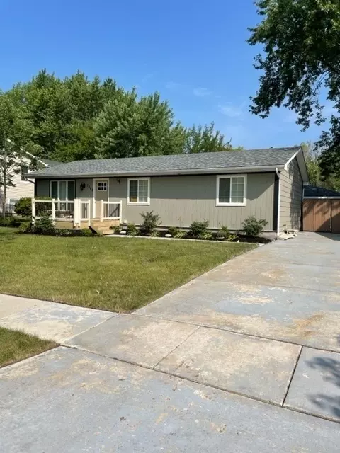 7844 W Kingston Dr, Frankfort, IL 60423