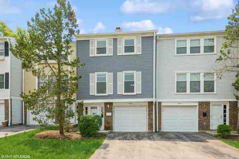 1927 Oxford Ct, Schaumburg, IL 60194