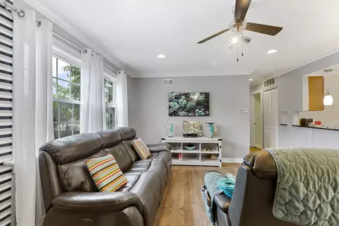 1207 Cypress Dr #1D, Wheeling, IL 60090 photo 3