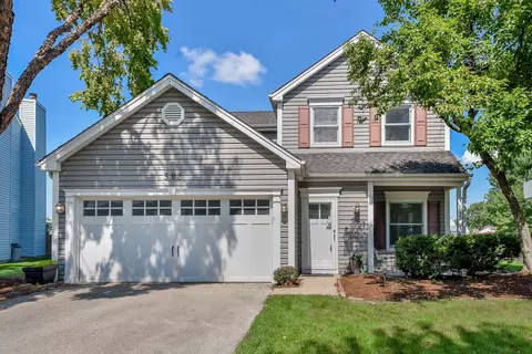 523 Parkside Dr, Carol Stream, IL 60188