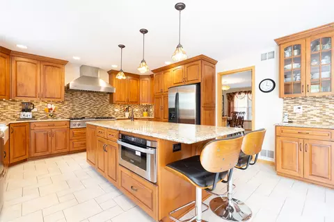 16541 W Split Rail Dr, Lockport, IL 60441 photo 6