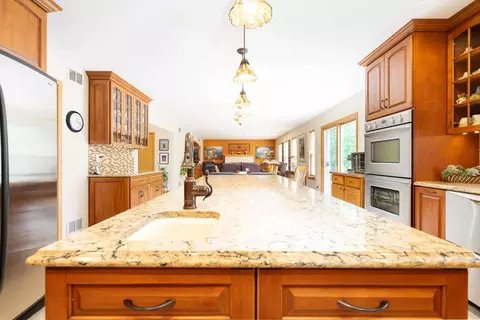 16541 W Split Rail Dr, Lockport, IL 60441 photo 5